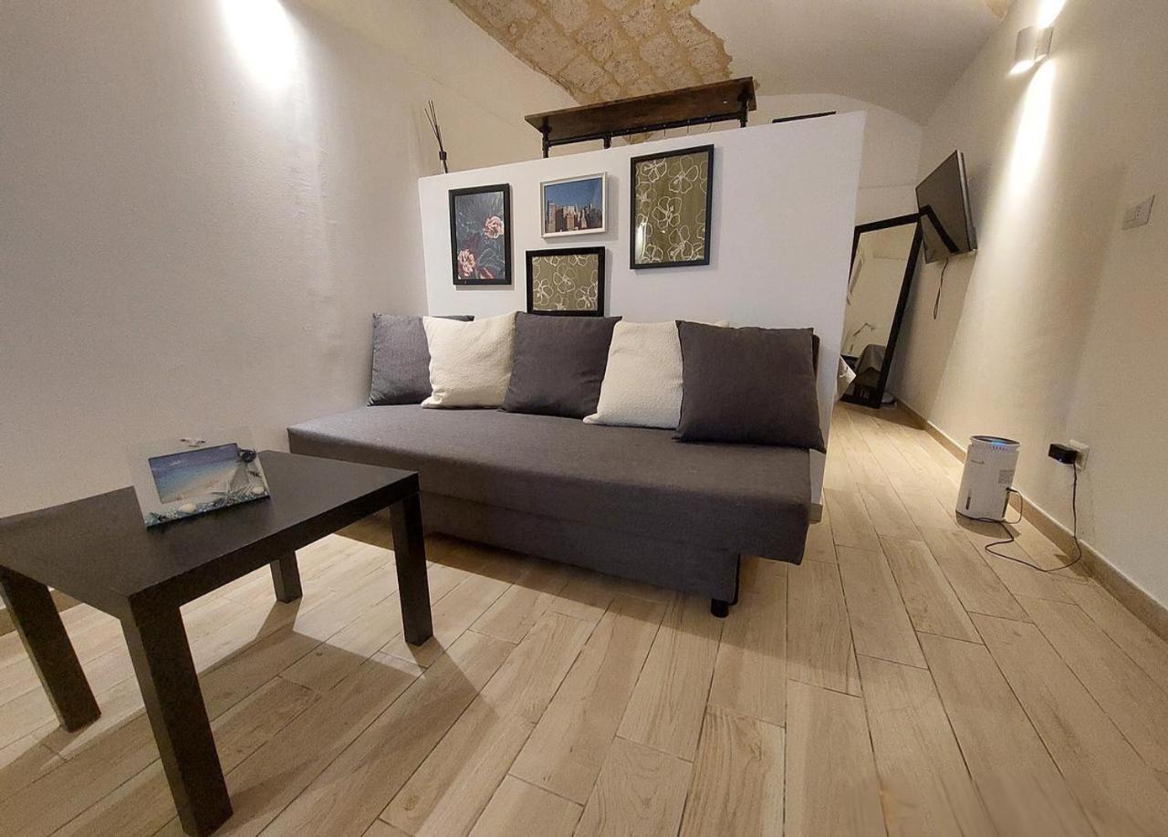 Bari Landlord 31- Old Town Apartment 외부 사진